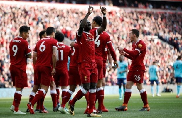 Liverpool leder i kampen om Fellaini