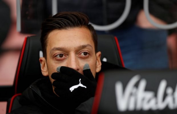 Upppgifter: Arsenal kan låta Özil lämna inom kort