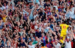 Crystal Palace sätter hög prislapp på Wilfried Zaha