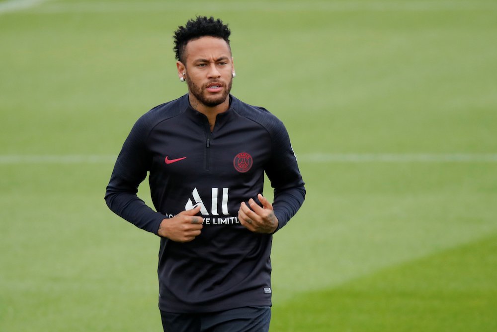 Uppgifter: Juventus lägger sig i jakten på Neymar