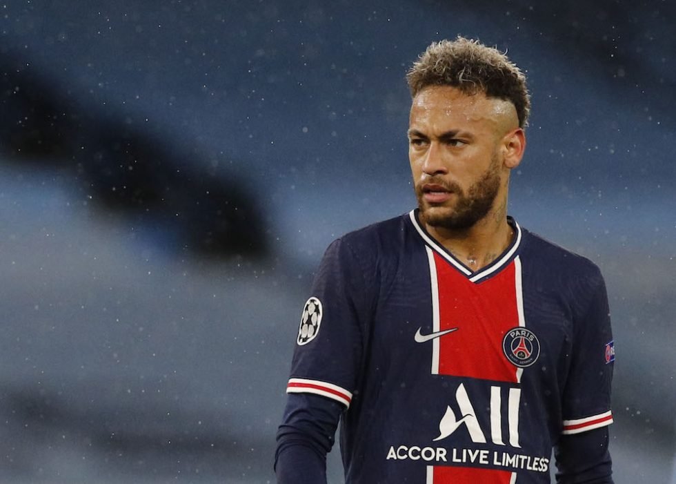 Neymar transfer från Barcelona till Paris Saint-Germain är den dyraste genom tiderna
