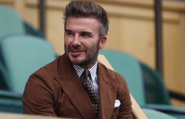 Supportrarna var orsaken till att David Beckham lämnade lyxhotellet.