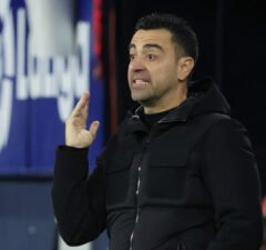 Uppgifter Barcelona erbjuder Araujo nytt kontrakt