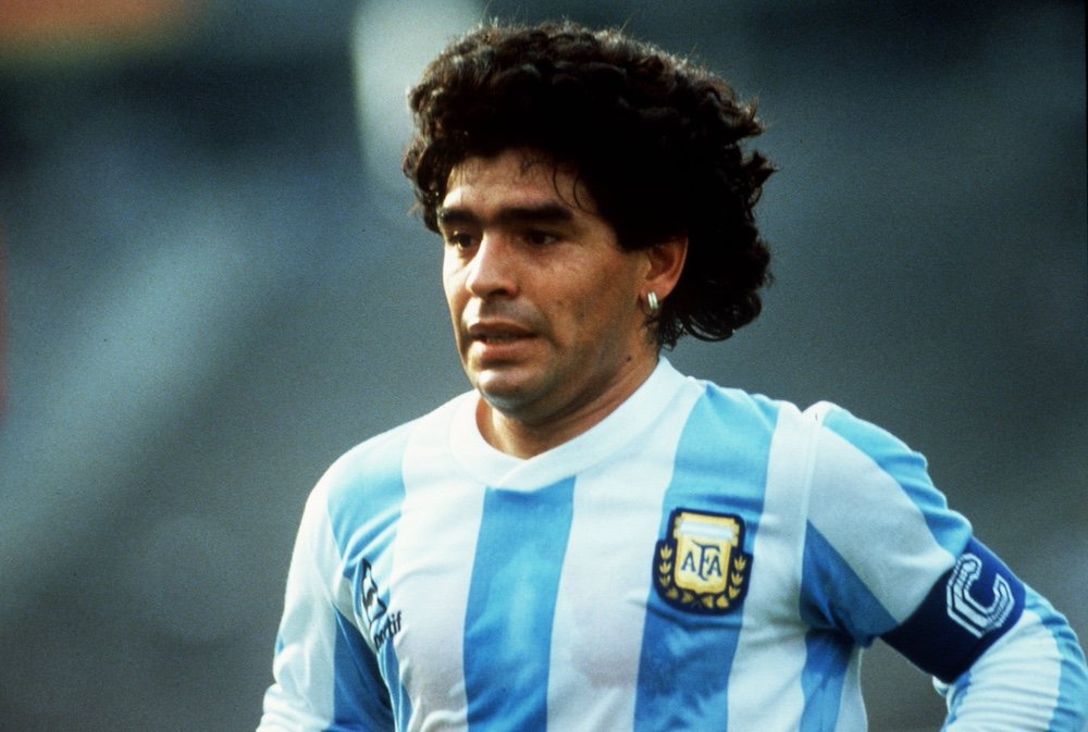Diego Maradona är världens bästa fotbollsspelare genom tiderna