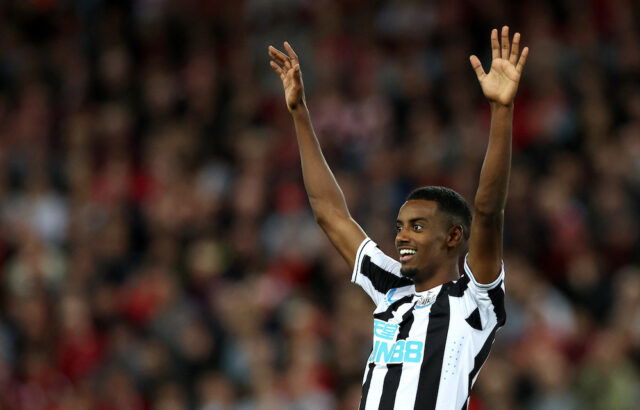 Uppgifter Alexander Isak öppnar för Liverpool